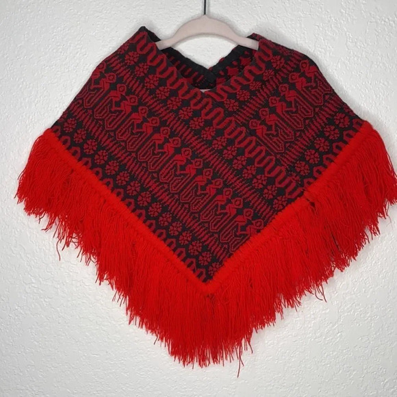 Vintage Hand Embroidered Red & Black Poncho W/ Red Fringe Trim Size 12-18M - Picture 2 of 8